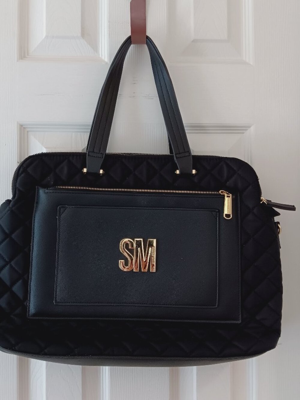 Steve Madden Black Quilted  Zip Multi-Pockets Laptop Crossbody Strap / Handles